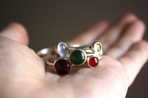 Constance, birthstone ring in silver and stone