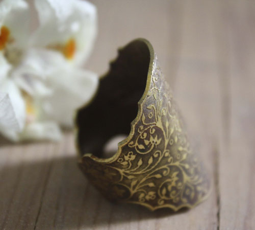 Dandy, baroque victorian steampunk  ring in brass