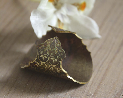 Dandy, baroque victorian steampunk  ring in brass