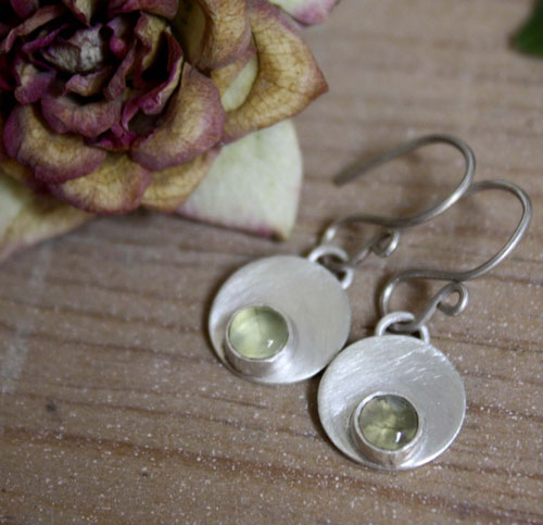 Daura, birthstone round earrings in sterling silver