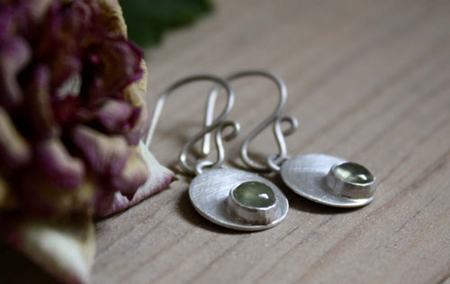 Daura, birthstone round earrings in sterling silver