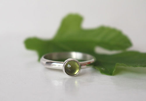 Fig leaf, sterling silver peridot ring