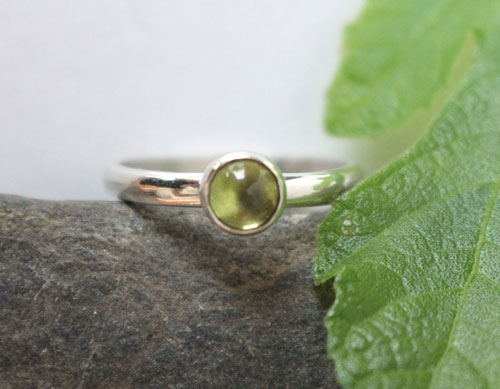 Fig leaf, sterling silver peridot ring