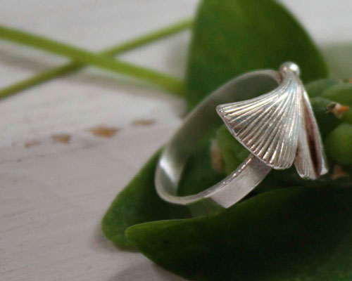 Icho, ginkgo biloba leaf ring in sterling silver