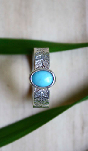 Ipomoea, ivy etched ring in sterling silver and turquoise