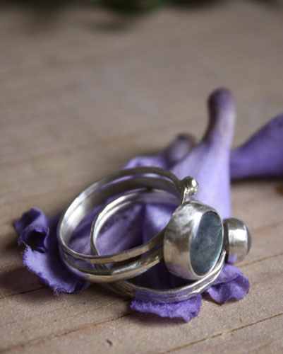 Lunar eclipse, stackable rings in sterling silver and labradorite