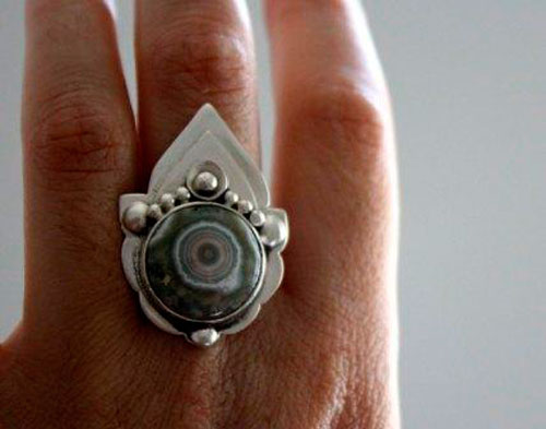 Mahila, indian ring in sterling silver and ocean jasper