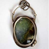 Mystery, magic mirror pendant in sterling silver and chrysoprase