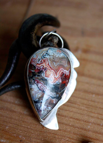 Sayap, draco volans pendant in sterling silver and mexican crazy lace agate