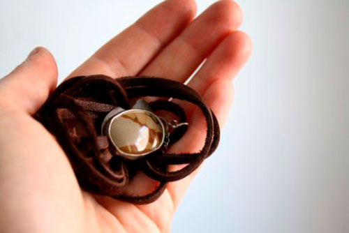 Shandar, picture jasper, leather and sterling silver man bracelet