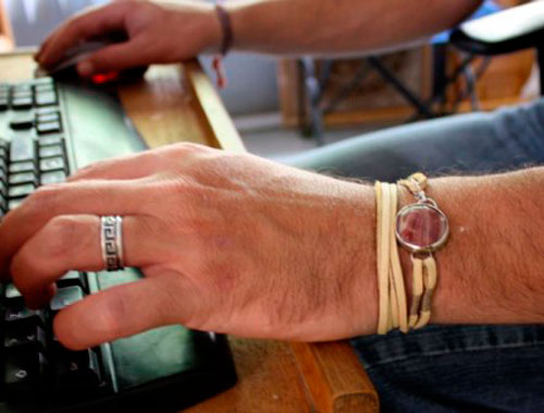 Shina, red sand bracelet in sterling silver, leather and picture jasper