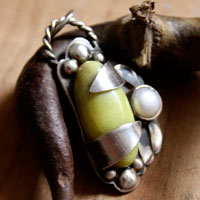 Shinju, Mother of pearl, lemon green aventurine sterling silver pendant