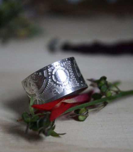 Steampunk, neo-victorian etched gears ring in sterling silver