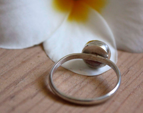 Thigh nymph, sterling silver and pink quartz ring