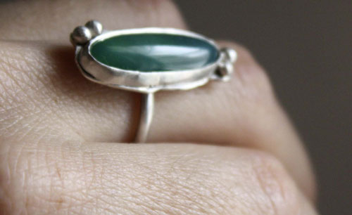 Zephyrine, green agate sterling silver ring