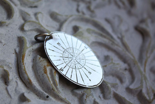 Boussole, rose wind pendant in sterling silver