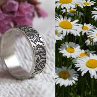 Daisy, flower ring in sterling silver
