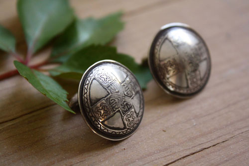 Dunisia, celtic shield cufflinks in sterling silver