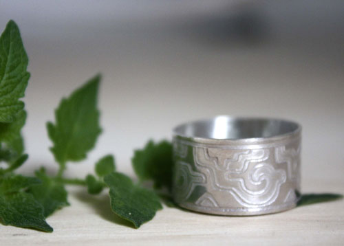 Ga Yixe, mexican mixtec meander ring in sterling silver