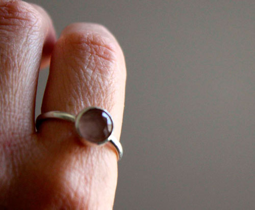 Great maiden’s blush, soft flower ring in silver and pink quartz