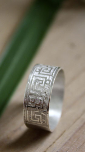 Serpiente de agua, mexican zapotec meander ring in silver