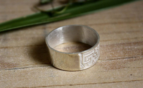 Serpiente de agua, mexican zapotec meander ring in silver