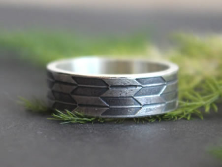 Japanese arrow ring 