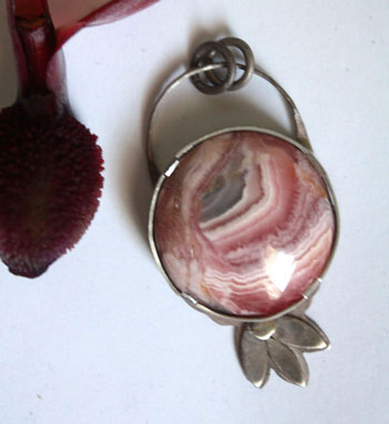 rhodochrosite: history and healing stone property